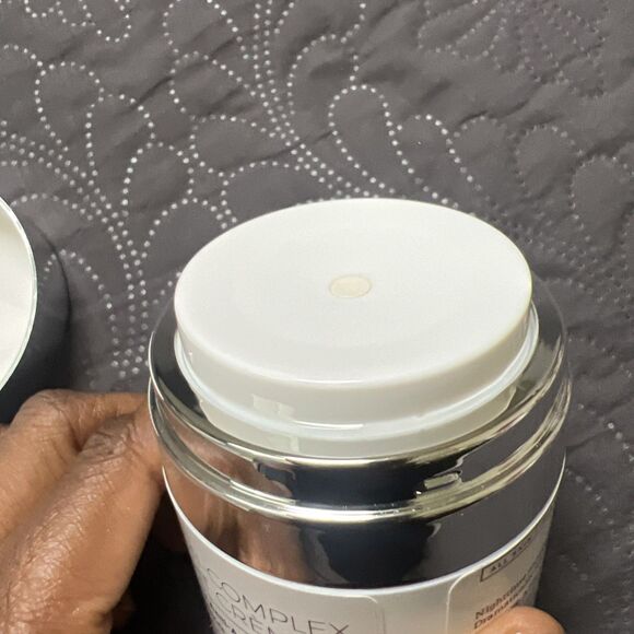 NEW LunaMD Multi-Complex Night Cream 1.7oz Anti Aging Moisturizer Hydration Lift - Picture 8 of 14